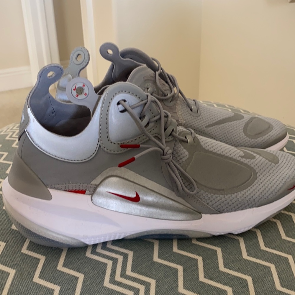 Nike Basketball Sneakers 9.5M